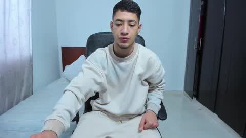 Snapshot of chandler_kenji chatting on November 2025 11:22:02 AM Kenji online show from November 2025 11:22:02 AM