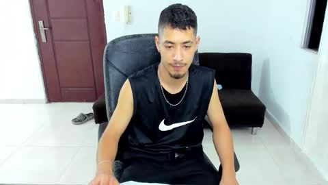 Snapshot of chandler_kenji chatting on February 2026 01:15:01 AM Kenji online show from February 2026 01:15:01 AM