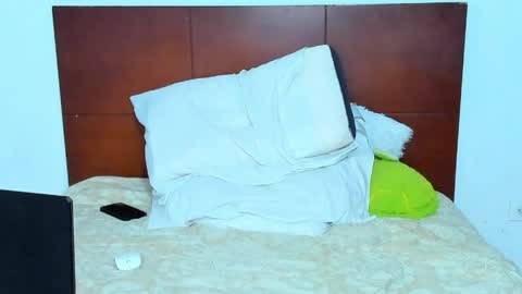 Snapshot of chandler_kenji chatting on April 2026 07:45:01 AM Kenji online show from April 2026 07:45:01 AM