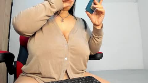 Snapshot of chanell15 chatting on February 2026 01:40:02 AM Fabi online show from February 2026 01:40:02 AM