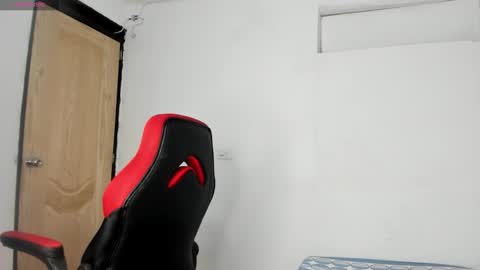 Snapshot of chanell15 chatting on March 2026 02:04:02 AM Fabi online show from March 2026 02:04:02 AM