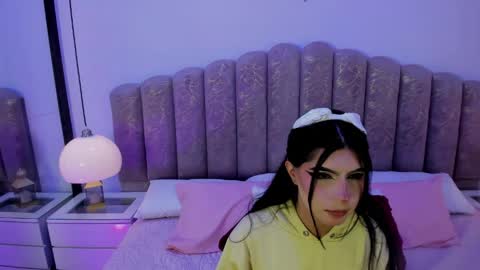 Snapshot of channel_sofia chatting on April 2026 03:39:01 AM Channel Sofia online show from April 2026 03:39:01 AM