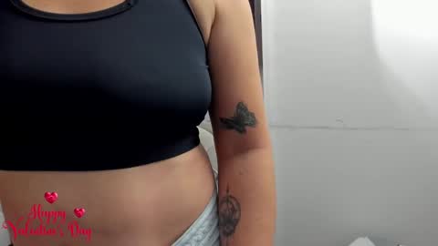 Channelfox  online show from February 2025 10:36:01 PM