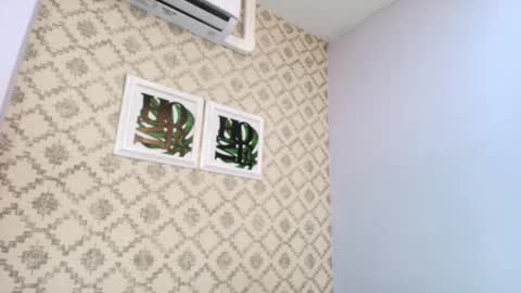 Raquel  online show from March 2025 12:04:02 PM