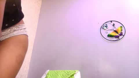 Raquel  online show from February 2026 12:04:01 PM