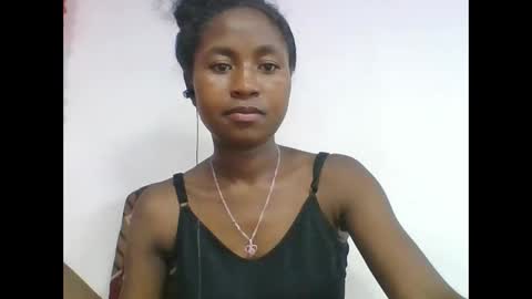 Snapshot of chantale483461 chatting on April 2026 04:28:02 PM chantale483461 online show from April 2026 04:28:02 PM