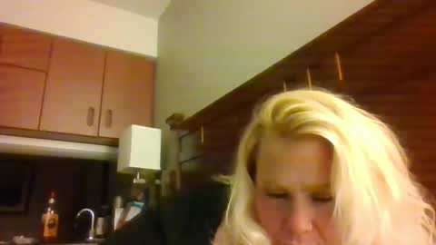 Snapshot of chaosangel33 chatting on December 2024 02:09:01 PM Ms. Behaving online show from December 2024 02:09:01 PM