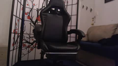 Snapshot of chariotmay chatting on December 2025 03:46:02 AM Chariot May online show from December 2025 03:46:02 AM