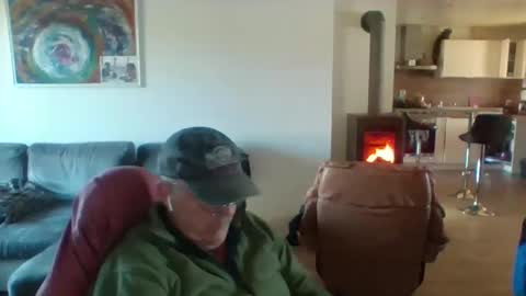 charles6064 online show from December 2024 10:05:02 AM