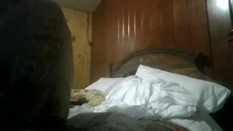 charlesb13 online show from May 2026 06:40:01 AM