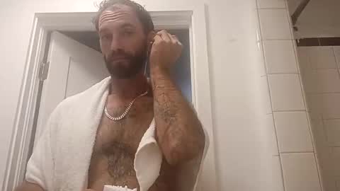 charlesb13 online show from May 2026 01:00:01 AM