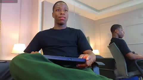 charlesbrown_ online show from December 2025 12:03:02 PM