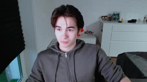 Snapshot of charleshanson69 chatting on October 2025 12:39:02 PM charleshanson69 online show from October 2025 12:39:02 PM