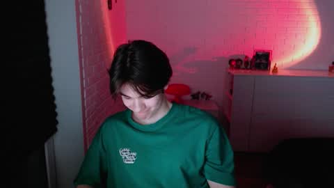 Snapshot of charleshanson69 chatting on October 2025 04:30:01 PM charleshanson69 online show from October 2025 04:30:01 PM