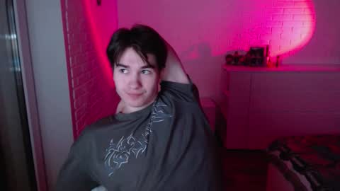 Snapshot of charleshanson69 chatting on December 2025 12:44:02 PM charleshanson69 online show from December 2025 12:44:02 PM