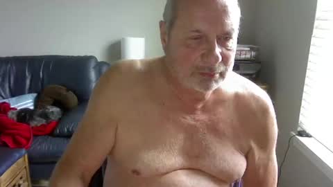 Snapshot of charlesx30 chatting on February 2026 08:21:01 PM Charles online show from February 2026 08:21:01 PM