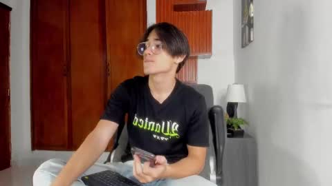 charley_morgan online show from March 2025 06:33:02 PM