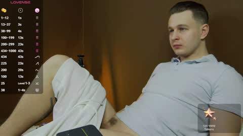 Snapshot of charlie_smiley chatting on December 2024 05:21:01 AM Charlie Smiley online show from December 2024 05:21:01 AM