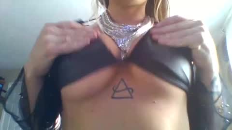 Charlie Charmz  online show from January 2025 02:00:02 PM