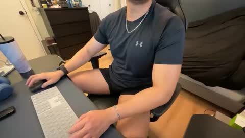 Snapshot of charliekkw chatting on February 2026 07:39:02 PM charliekkw online show from February 2026 07:39:02 PM