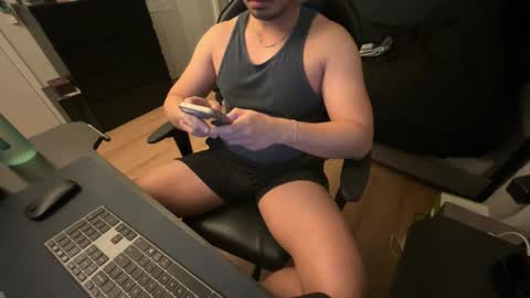 Snapshot of charliekkw chatting on March 2026 02:16:02 AM charliekkw online show from March 2026 02:16:02 AM