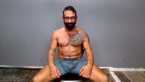 Snapshot of charlieprospect chatting on December 2025 01:12:02 AM Charlie Prospect online show from December 2025 01:12:02 AM