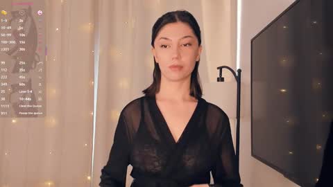 Snapshot of charlinepiker chatting on February 2026 07:57:01 AM Yumi online show from February 2026 07:57:01 AM