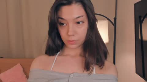 Yumi online show from May 2026 09:41:02 PM