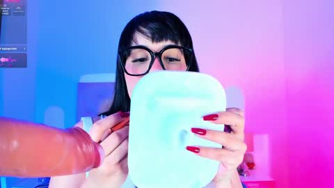 Snapshot of charlootteevans chatting on December 2024 10:26:02 PM Charloott Evans online show from December 2024 10:26:02 PM