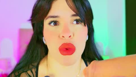 Charloott Evans online show from December 2025 10:06:02 PM