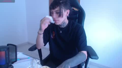 Ale punky online show from October 2025 10:23:02 AM