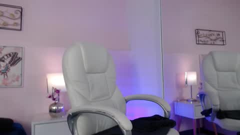 Snapshot of charloteadams_ chatting on February 2026 03:26:01 AM CHARLOTE online show from February 2026 03:26:01 AM