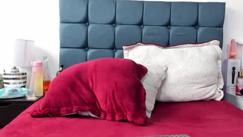 Charlott online show from February 2025 04:39:02 PM