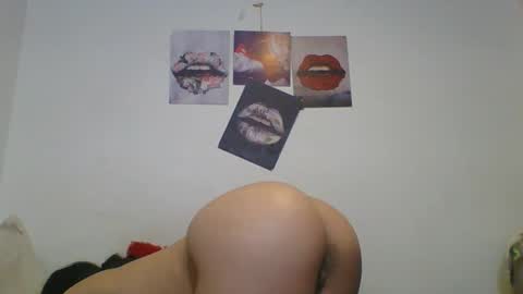 karinaa independent model online show from March 2025 09:31:02 PM