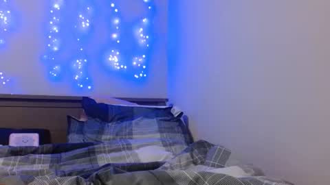 Snapshot of charlotte3anne chatting on February 2026 02:09:02 AM Charlotte online show from February 2026 02:09:02 AM