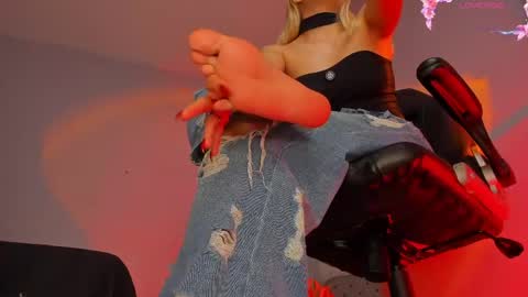 charlotte  grey online show from April 2026 06:49:02 PM