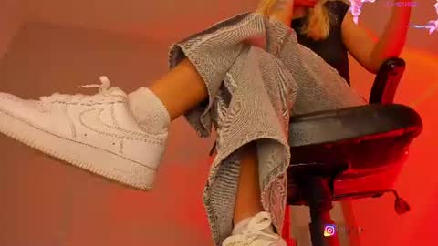 charlotte  grey online show from June 2026 07:36:02 PM