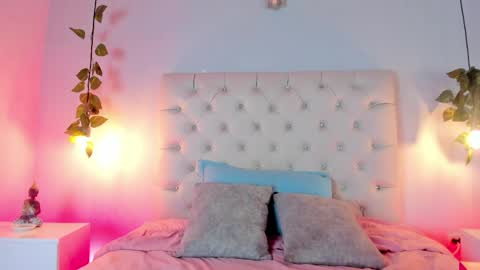 Sofia online show from June 2026 02:35:02 AM