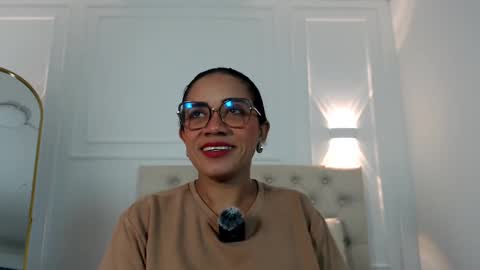 Snapshot of charlotte_dante212 chatting on November 2025 04:12:01 AM charlottte y dante online show from November 2025 04:12:01 AM