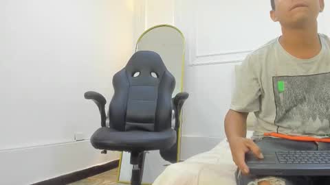 Snapshot of charlotte_dante212 chatting on February 2026 04:38:02 AM charlottte y dante online show from February 2026 04:38:02 AM