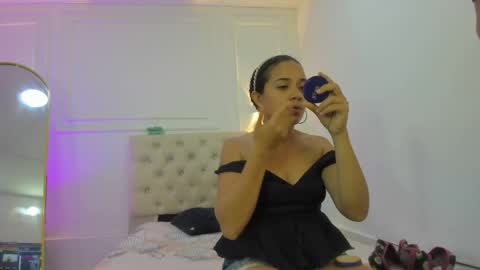 Snapshot of charlotte_dante212 chatting on March 2026 03:30:01 AM charlottte y dante online show from March 2026 03:30:01 AM