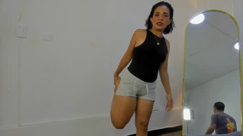 Snapshot of charlotte_dante212 chatting on April 2026 03:48:01 AM charlottte y dante online show from April 2026 03:48:01 AM