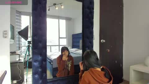 Charlotte online show from October 2025 12:15:02 PM