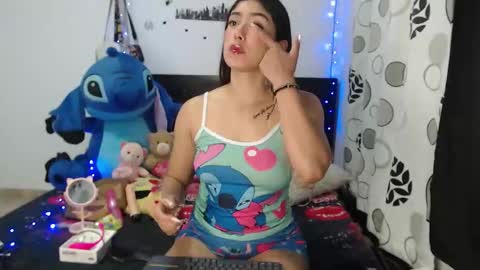 Snapshot of charlotte_luna95 chatting on December 2025 03:46:02 AM Charlotte luna95 online show from December 2025 03:46:02 AM