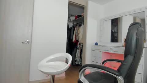 Yuli online show from January 2026 03:45:02 AM