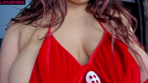 Snapshot of charlottee_lovee69 chatting on December 2024 10:57:02 PM Natalia online show from December 2024 10:57:02 PM