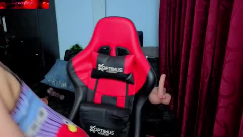 Snapshot of charlottee_lovee69 chatting on February 2026 01:34:01 AM Natalia online show from February 2026 01:34:01 AM