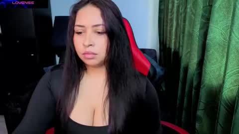 Snapshot of charlottee_lovee69 chatting on March 2026 09:32:02 PM Natalia online show from March 2026 09:32:02 PM