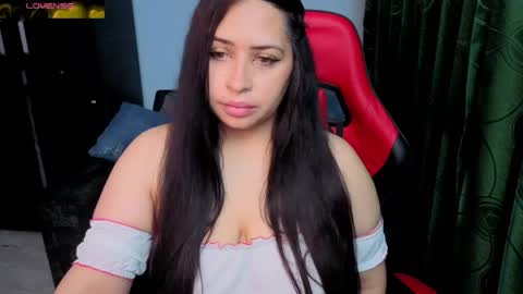 Snapshot of charlottee_lovee69 chatting on April 2026 11:57:02 PM Natalia online show from April 2026 11:57:02 PM