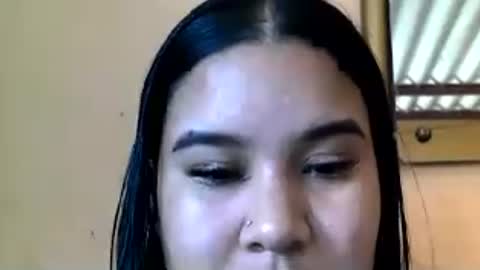 charlottequeen_21 online show from June 2026 01:28:01 PM